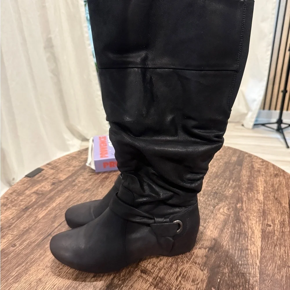 BareTraps Black Over the Knee Boots with Slouchy‎ Design